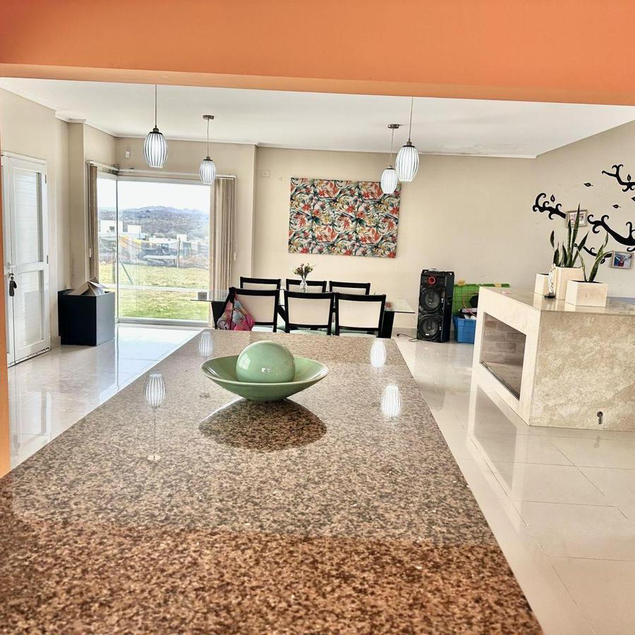 Casa a La Venta en La Arbolada Hollywood 4