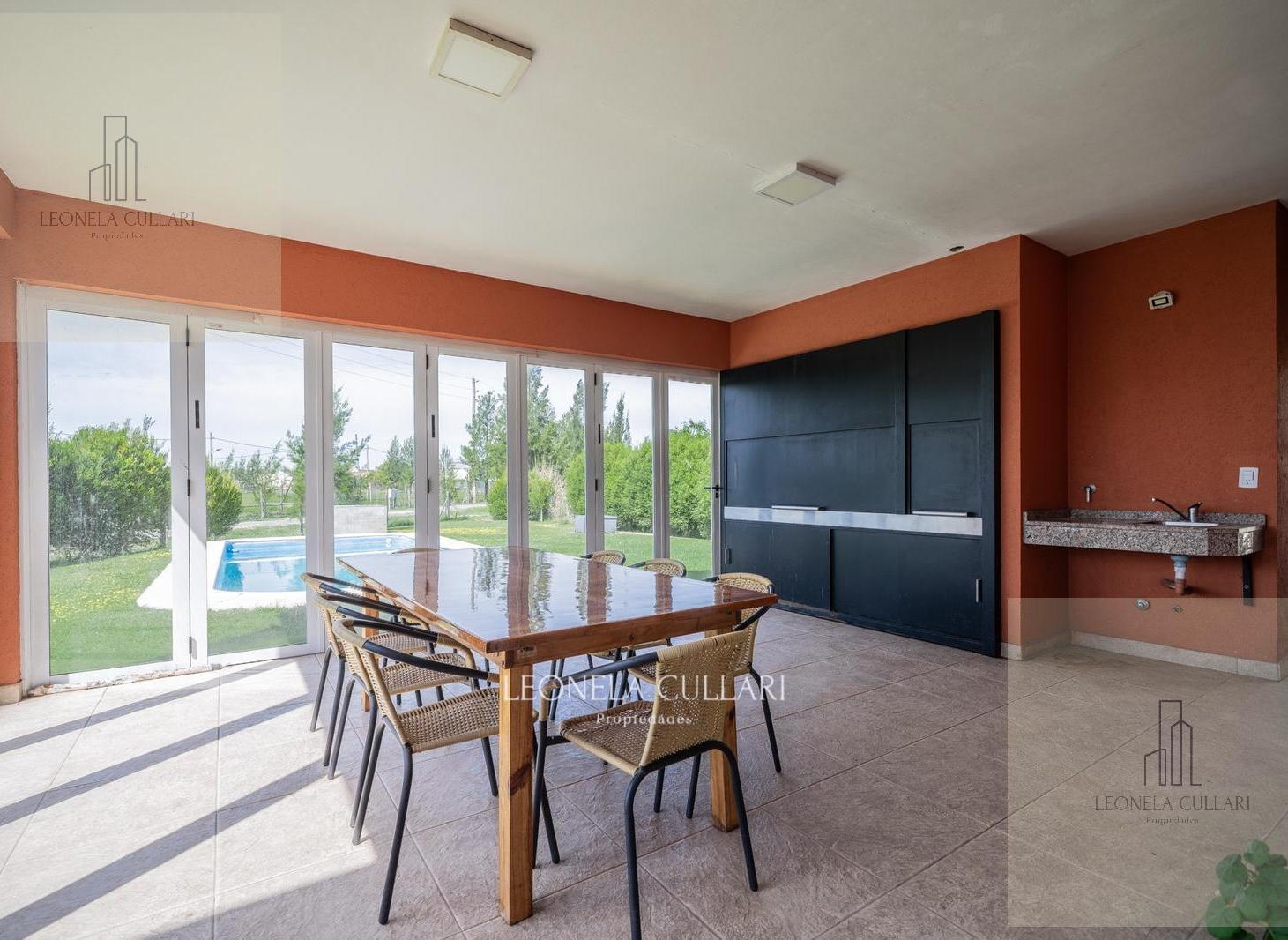 Foto de Venta - Casa - Barrio Santo Domingo - Canning / San Vicente, imagen 4