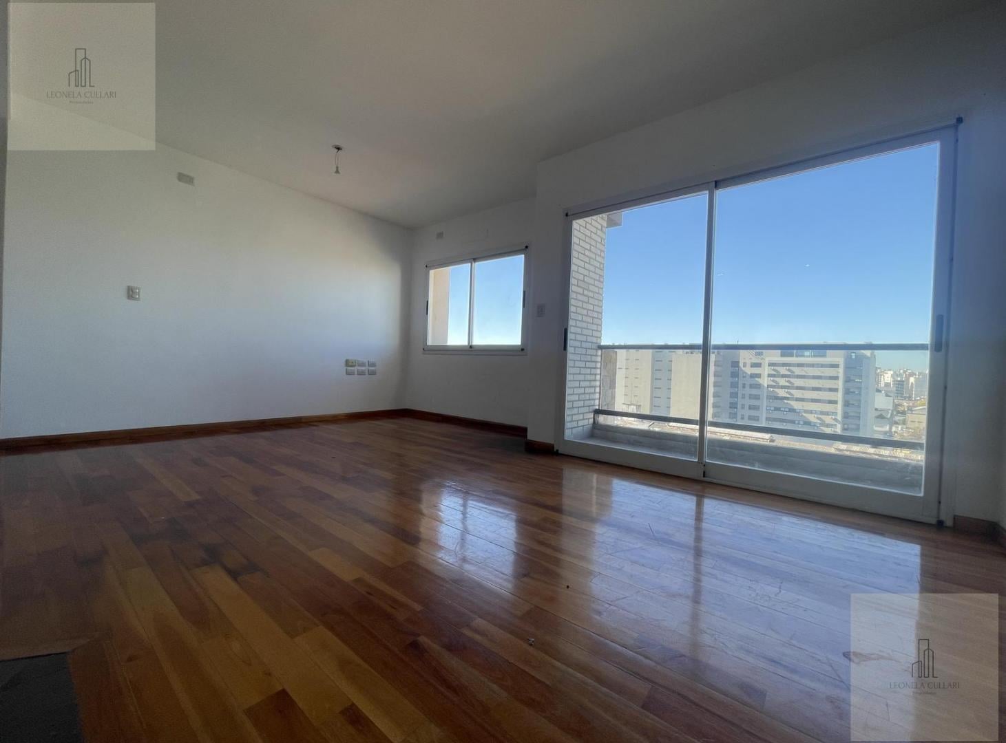 Foto de Alquiler - Departamento 2 ambientes - Liniers / Villa Luro, imagen 2