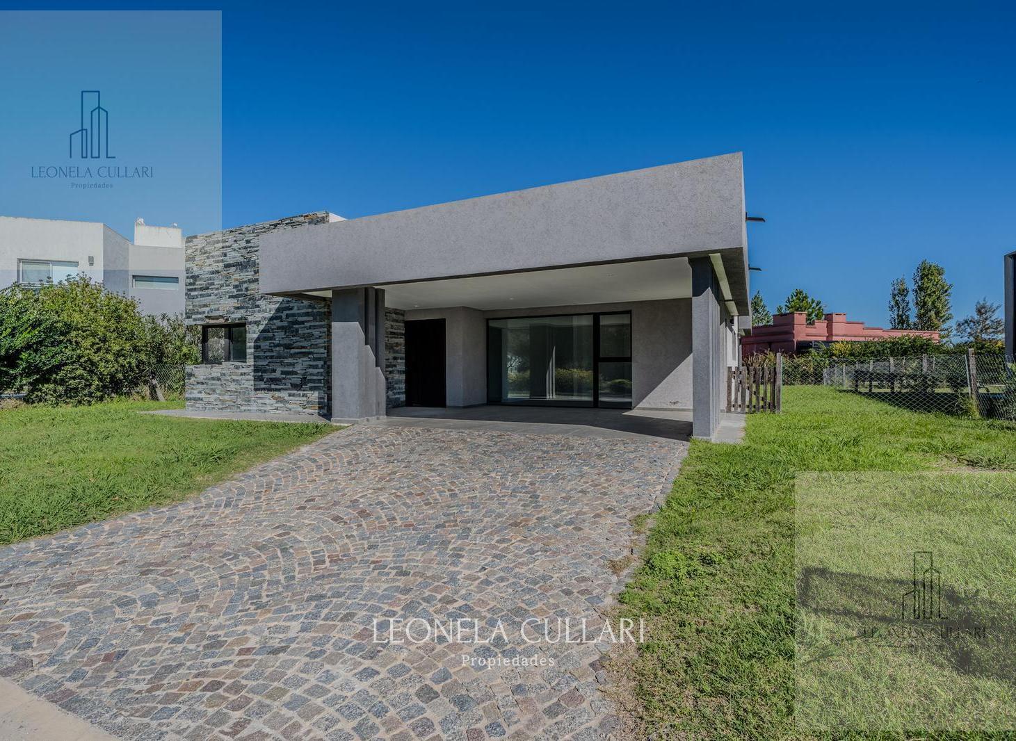 Foto de Venta - Casa - Barrio Santo Domingo - Canning / San Vicente, imagen 3
