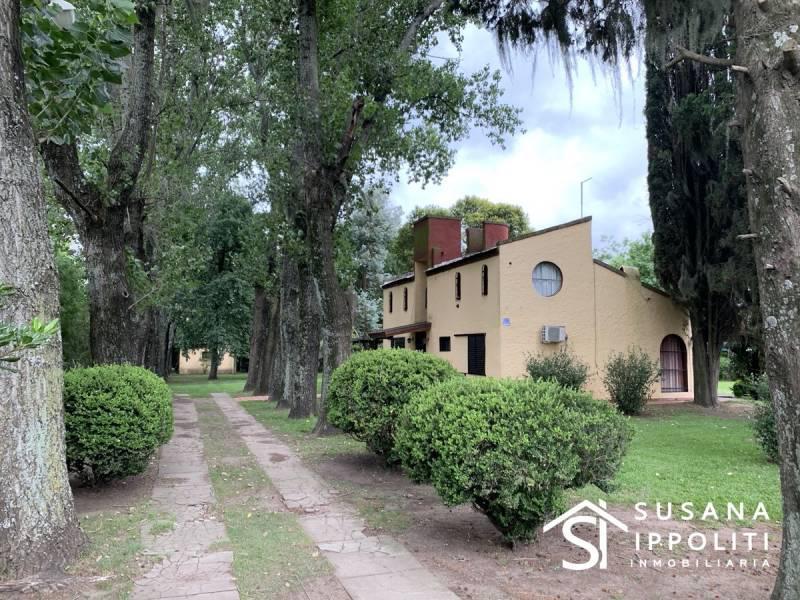 Casa en Venta 3 dormitorios con pileta en Cotos de la Alameda, Roldan