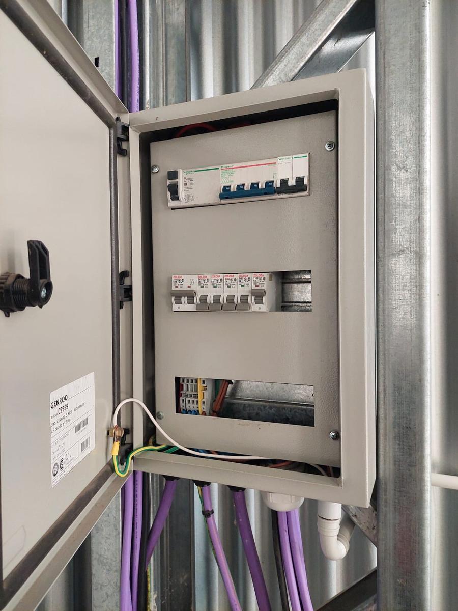 Galpón en venta zona infustrial Roldan