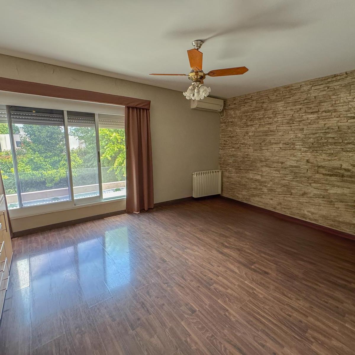 Casa en Venta o Alquiler en Funes Hills Miraflores 3 Dorm. 3
