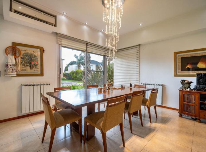 Casa en venta 3 dormitorios funes hills miraflores 5