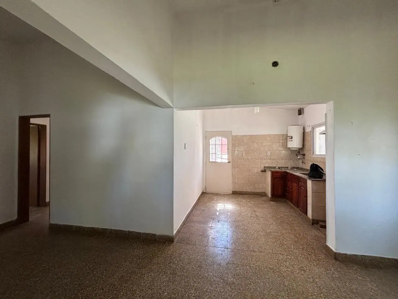 Casa en alquiler de 3 dormitorios en Roldán 5