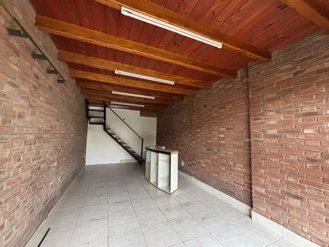 Local en Roldán 4