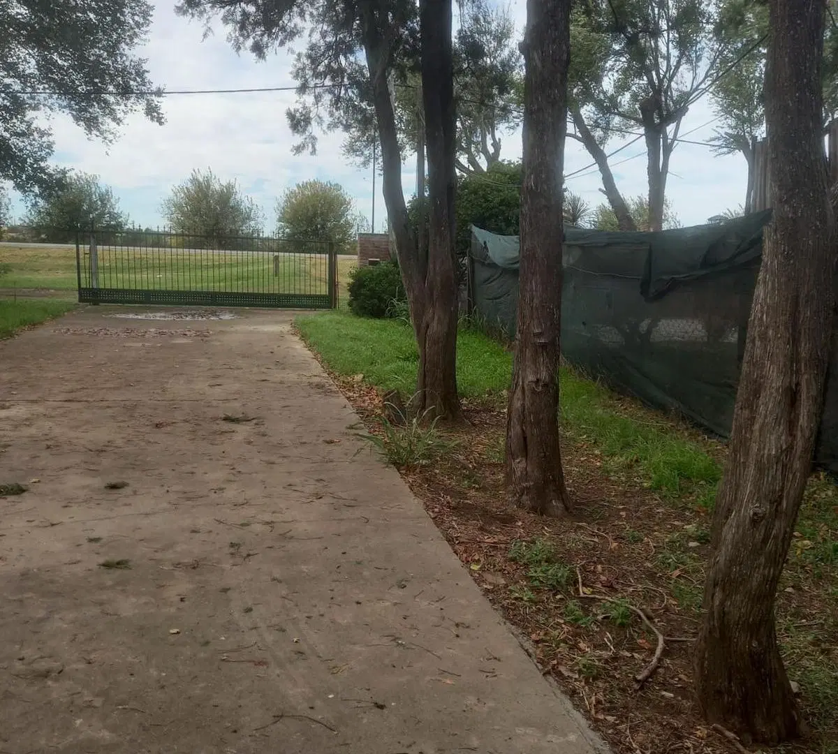 Galpón en alquiler sobre A012 240m2 - Roldán 4