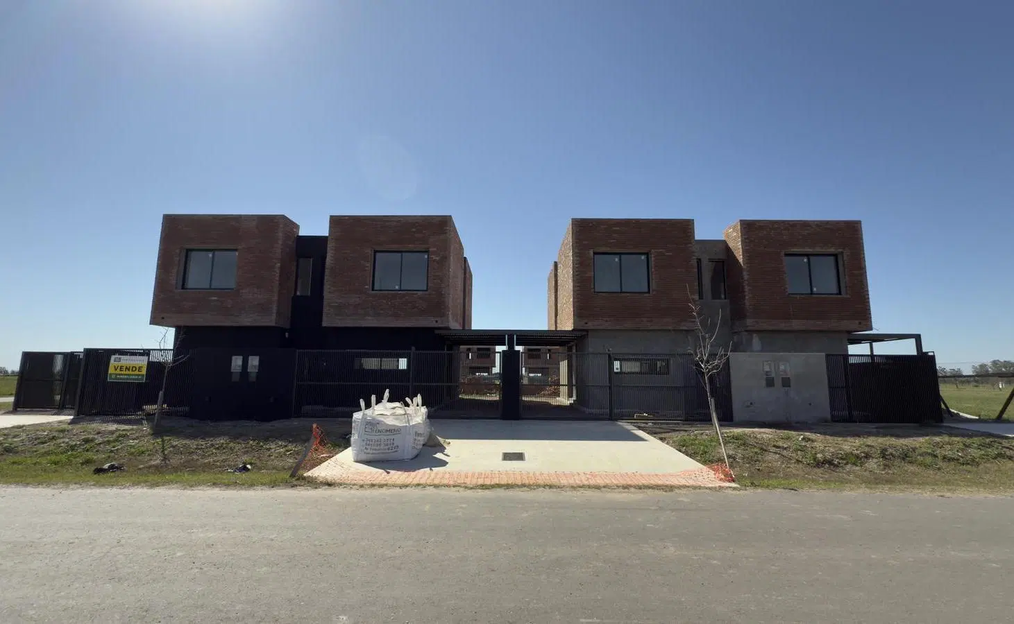 Duplex en venta de dos dormitorios en Paseo del Norte, Funes 5