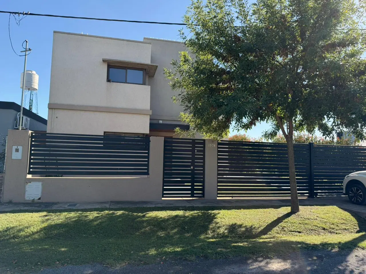 Casa en venta 2 dormitorios con pileta en Las Tardes Roldan 3
