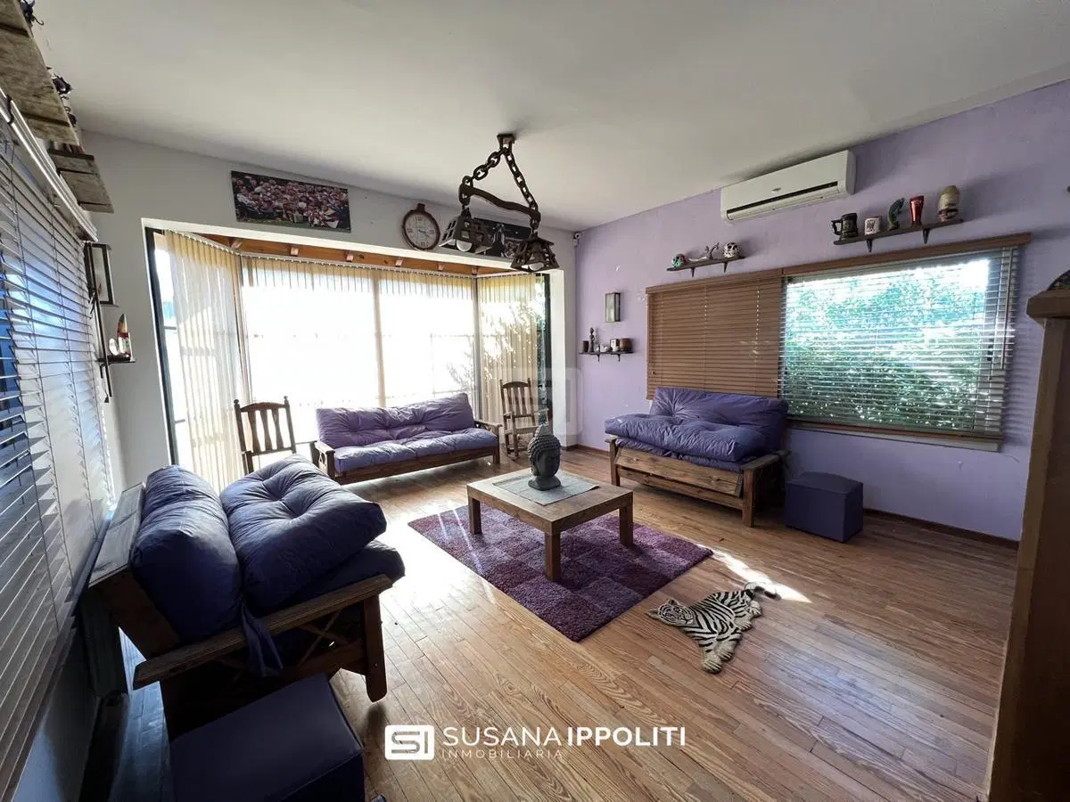 Casa en venta oportunidad real 4 dormitorios barrio Los Raigales Roldan 2