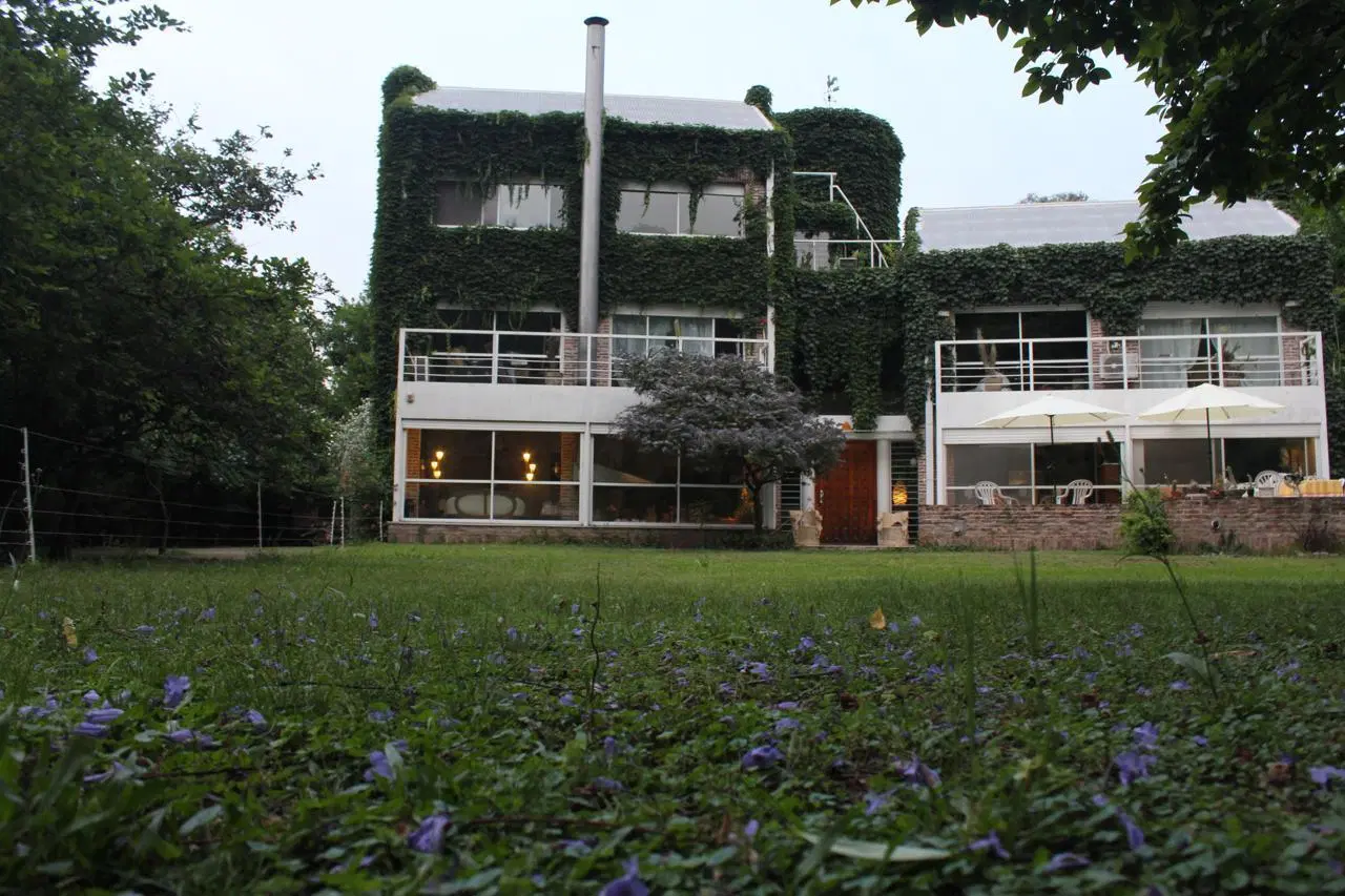 Casa en venta de 4 dormitorios por ruta 9 en Funes 4