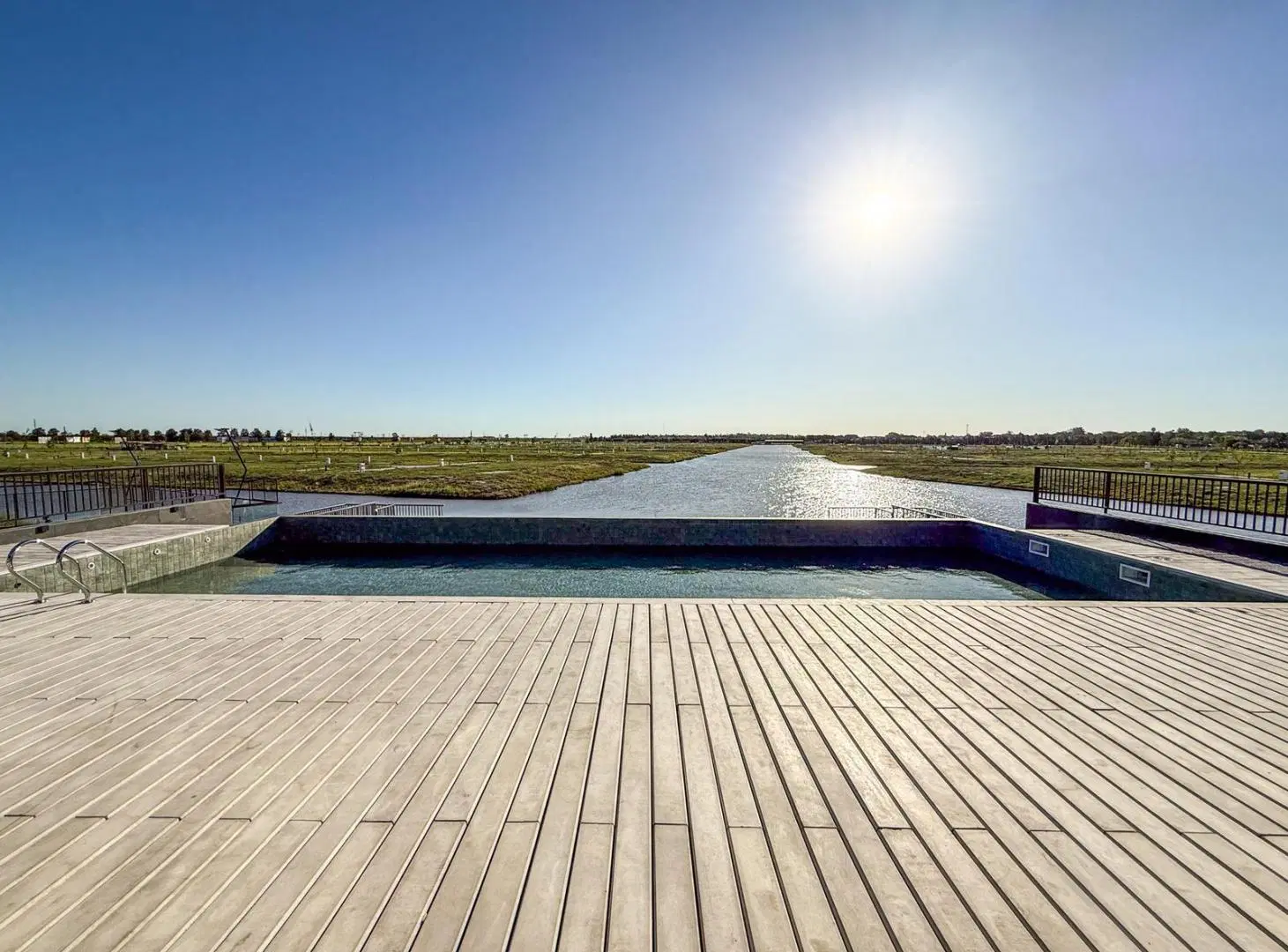 Casa en venta en construcción de 3 Dormitorios en Funes Lakes 3