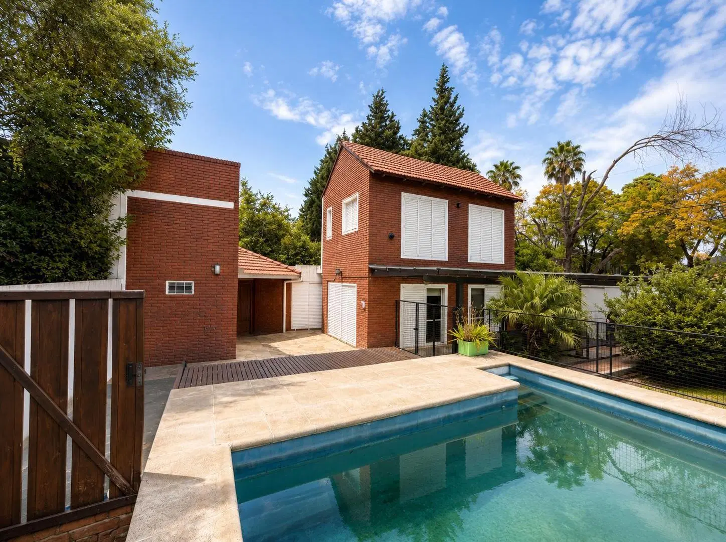 Casa en venta 600 m2 con destino comercial 5