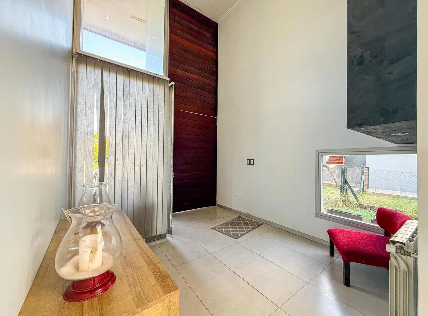Casa en venta de 4 dormitorios con pileta en Funes Hills Miraflores 5