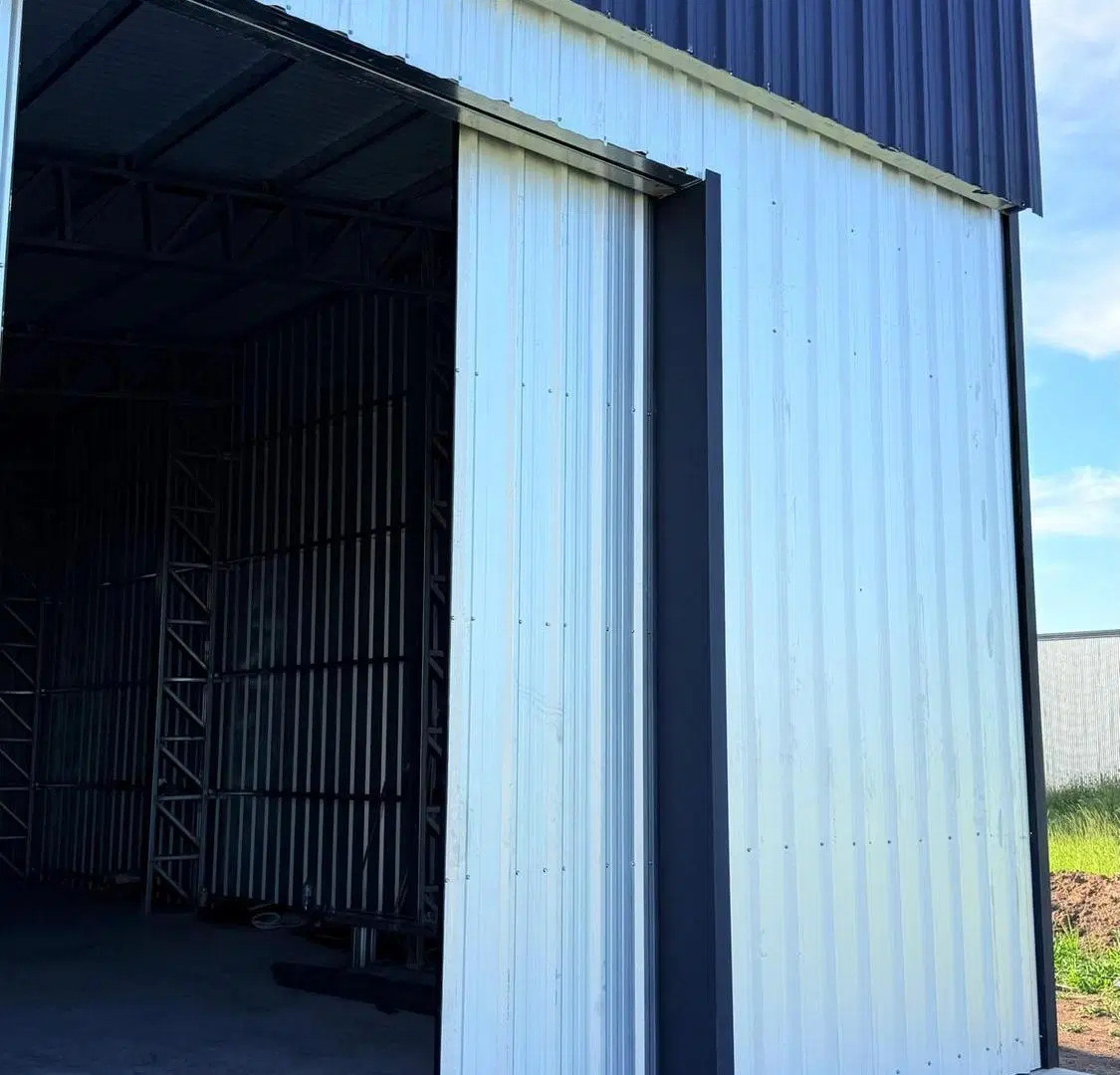 Galpón en venta 210m2 a estrenar Area Industrial Roldán 3