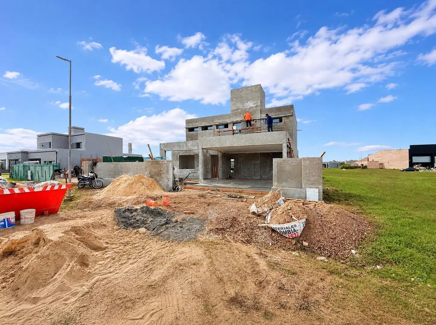 Casa en venta de 3 dormitorios con pileta en Barrio Don Mateo, Funes. 5