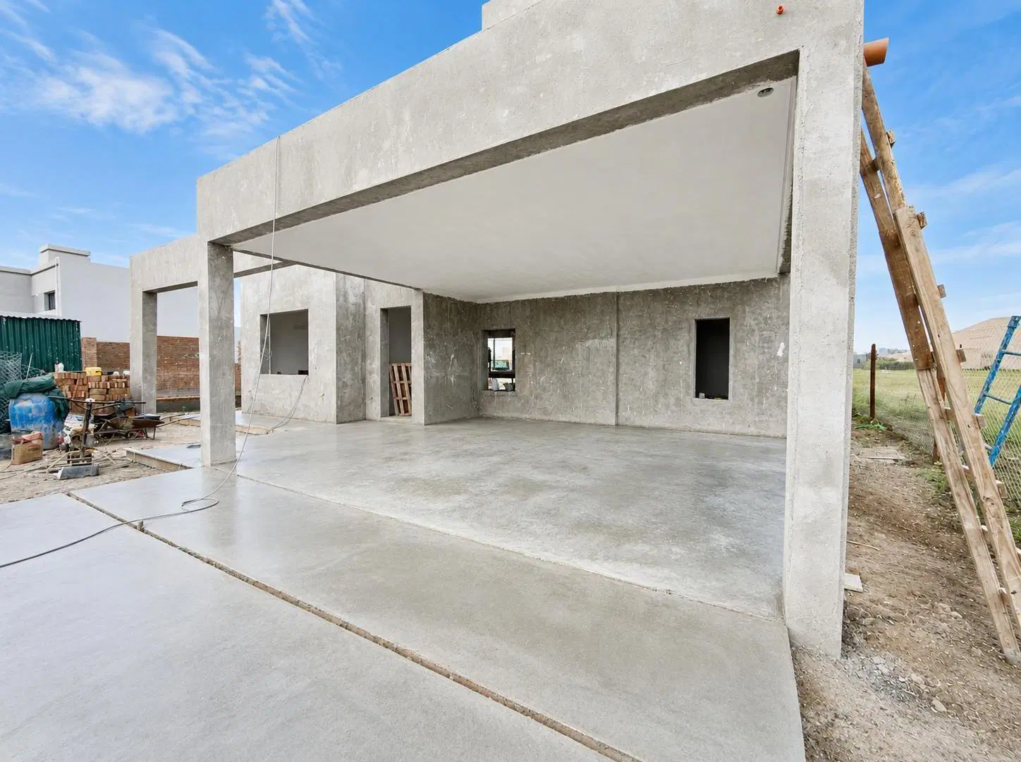 Casa en venta de 3 dormitorios con pileta en Barrio Don Mateo, Funes. 4