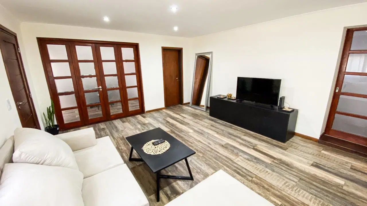 Casa en Venta 3 dormitorios con pileta en Funes 8