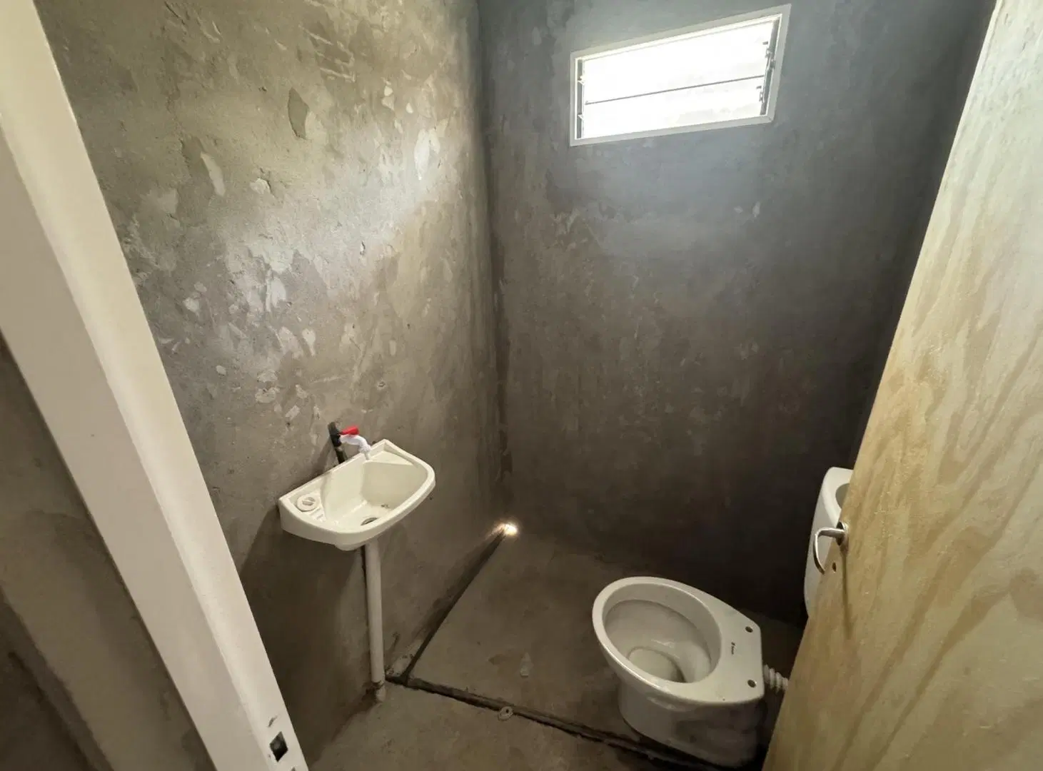 Galpón en alquiler zona urbana Roldán 4