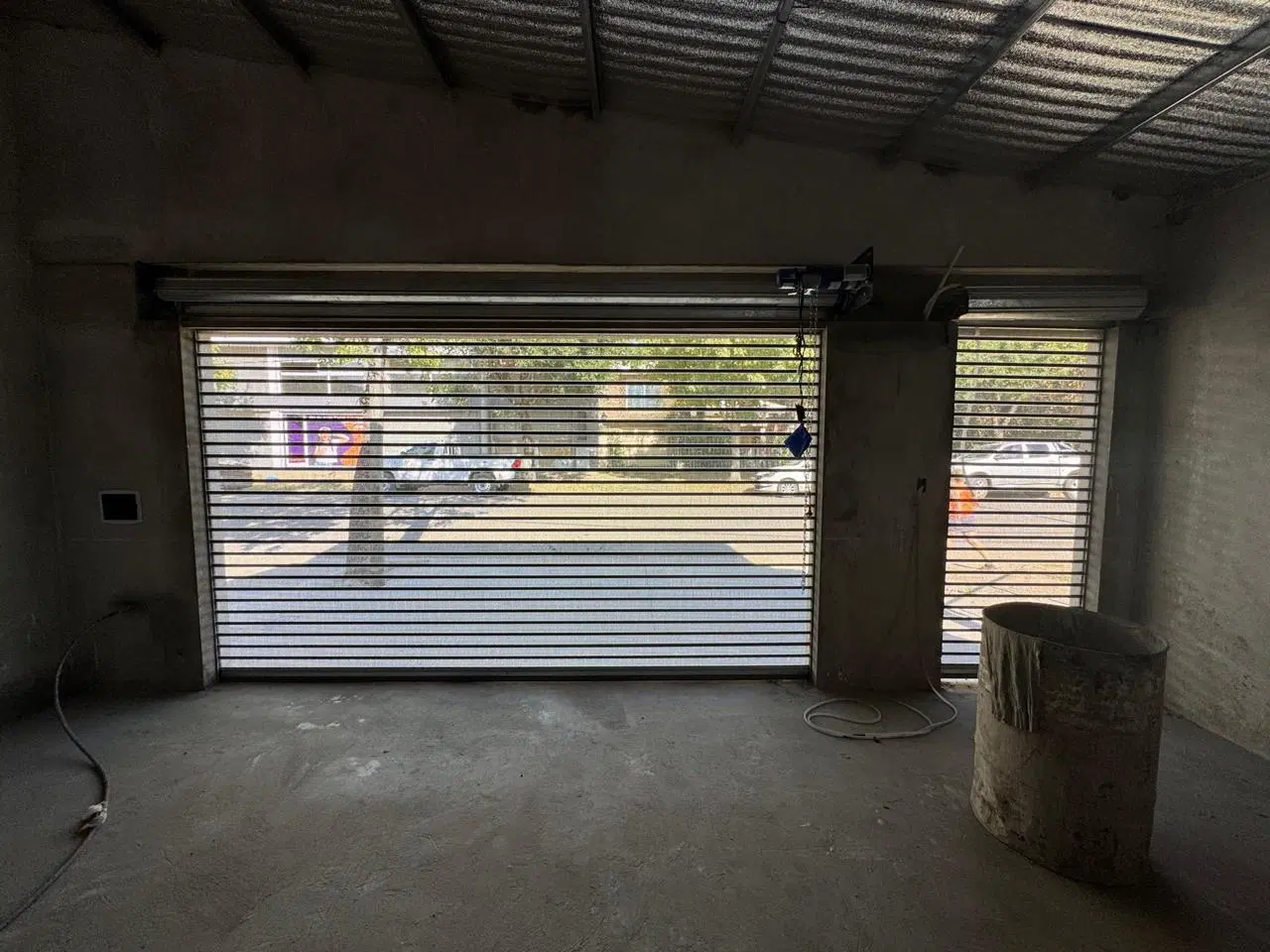 Local comercial + galpón en alquiler Roldán 5