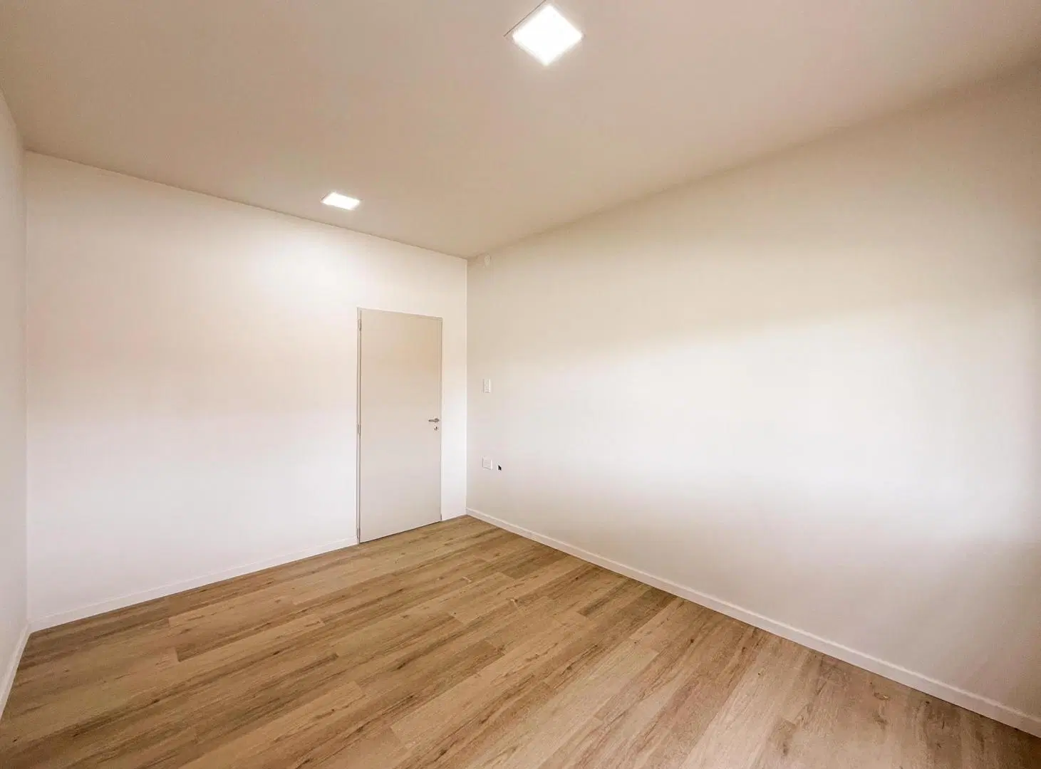 Casa en venta de 2 dormitorios y pileta en Funes Town 8