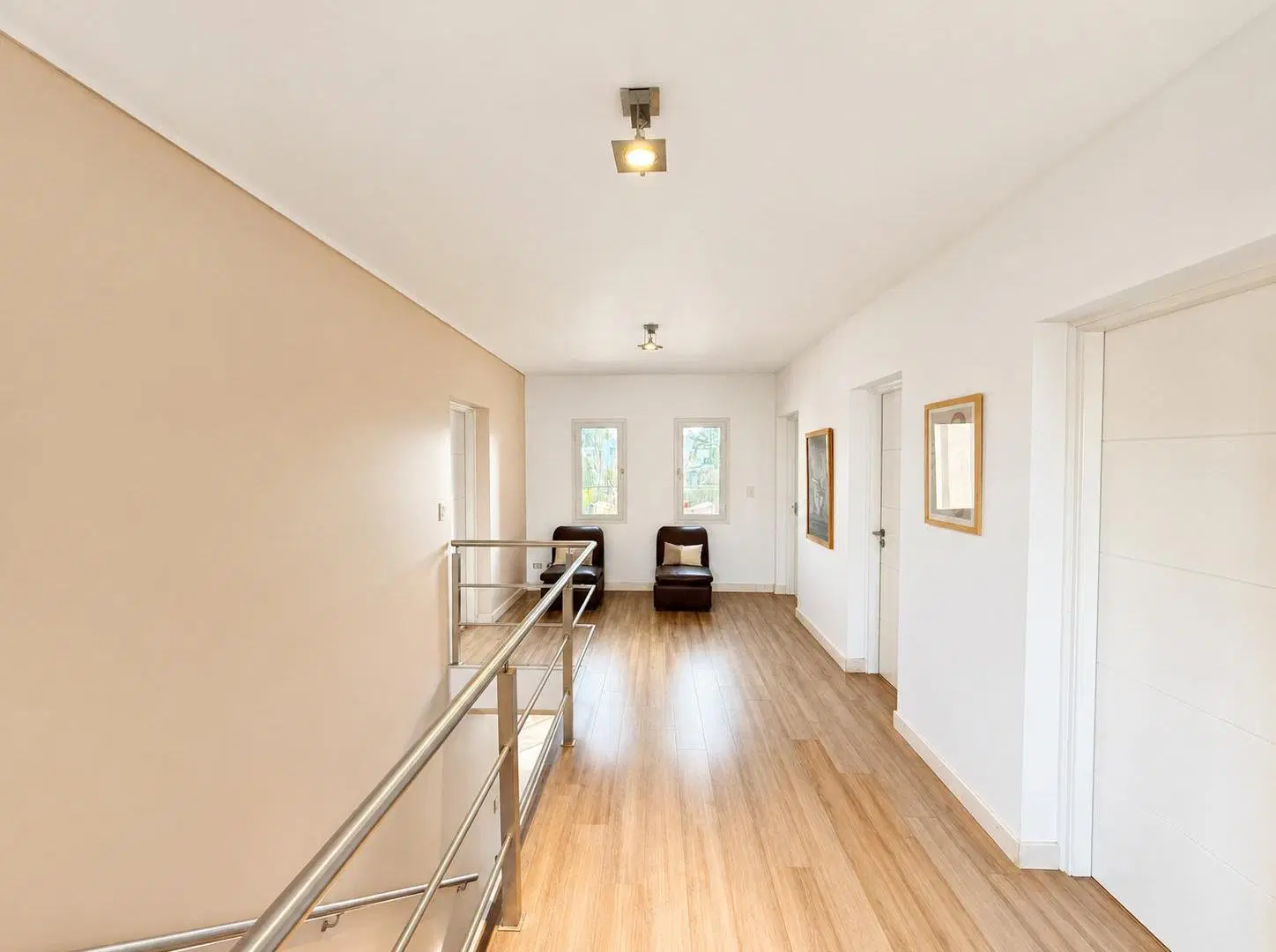 Casa de 269 m² con 4 dormitorios en venta y alquiler en San Sebastián 4