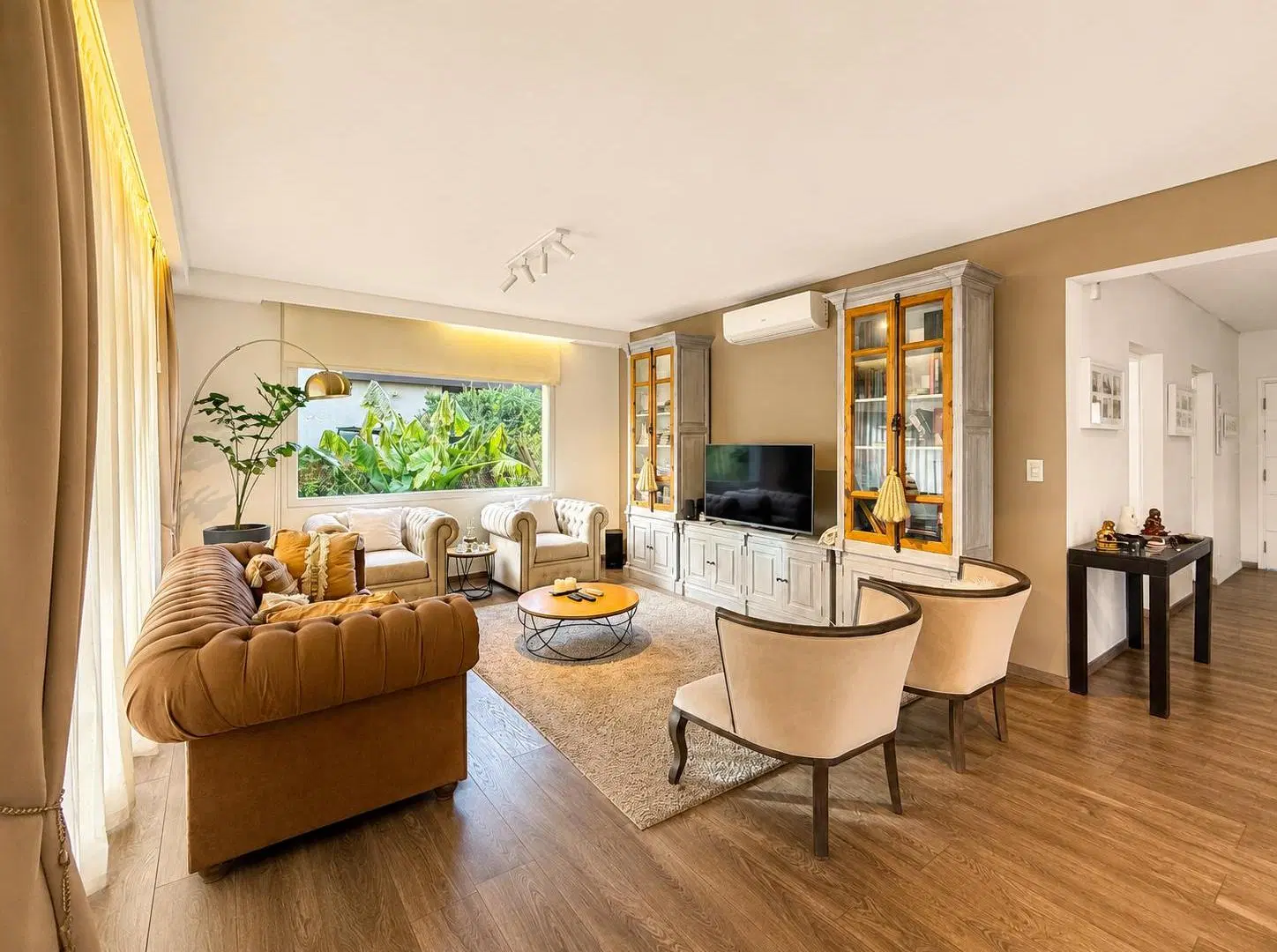 Casa de 269 m² con 4 dormitorios en venta y alquiler en San Sebastián 8
