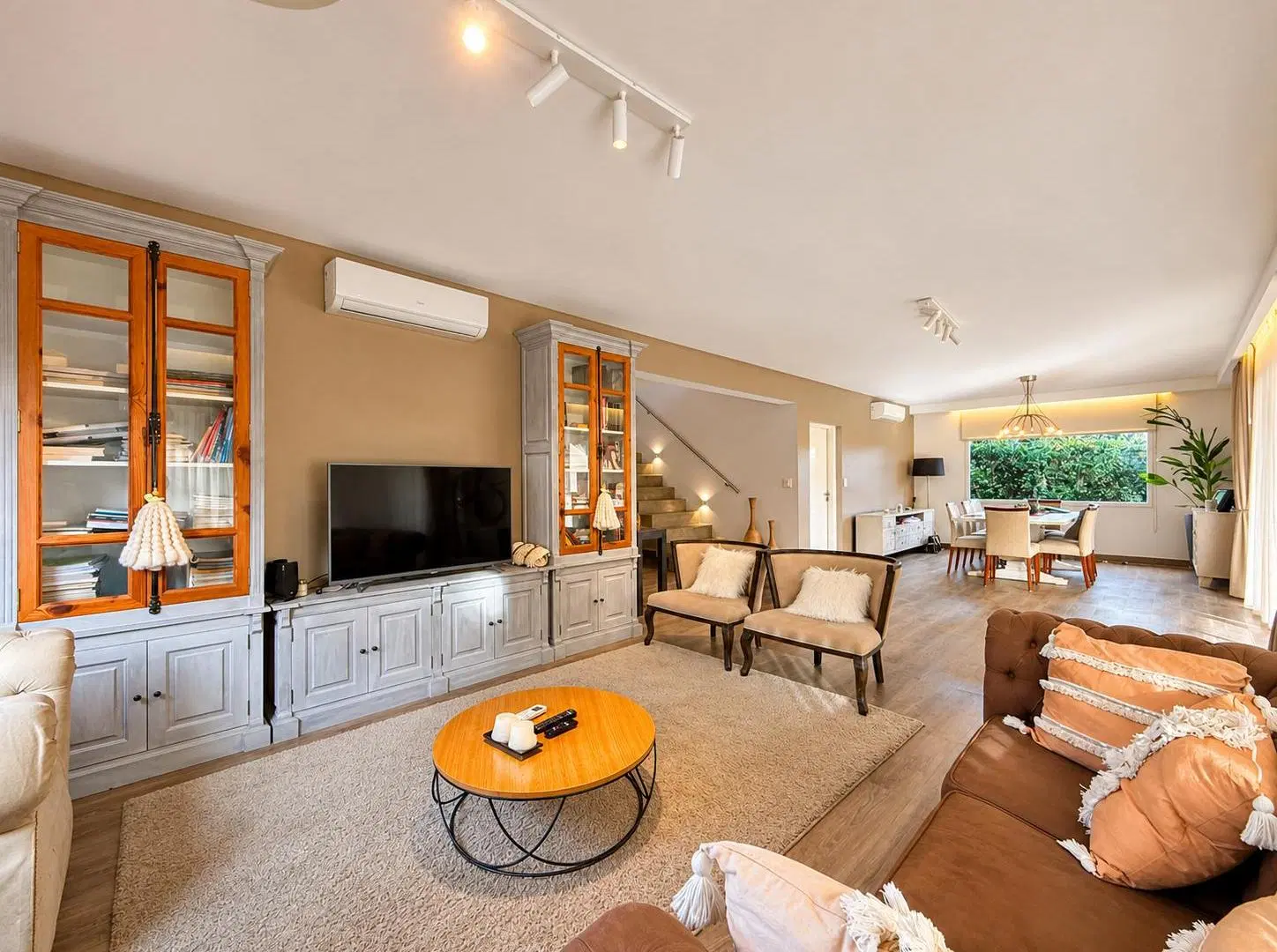 Casa de 323 m² con 4 dormitorios en venta en San Sebastián 5