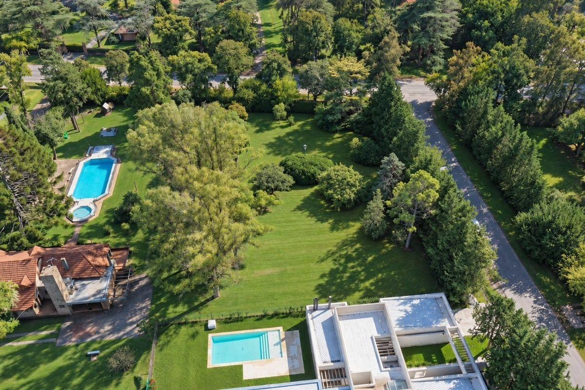 Foto de Casa a reciclar de 2 dormitorios en lote de 1.233 m² en Funes, imagen 4