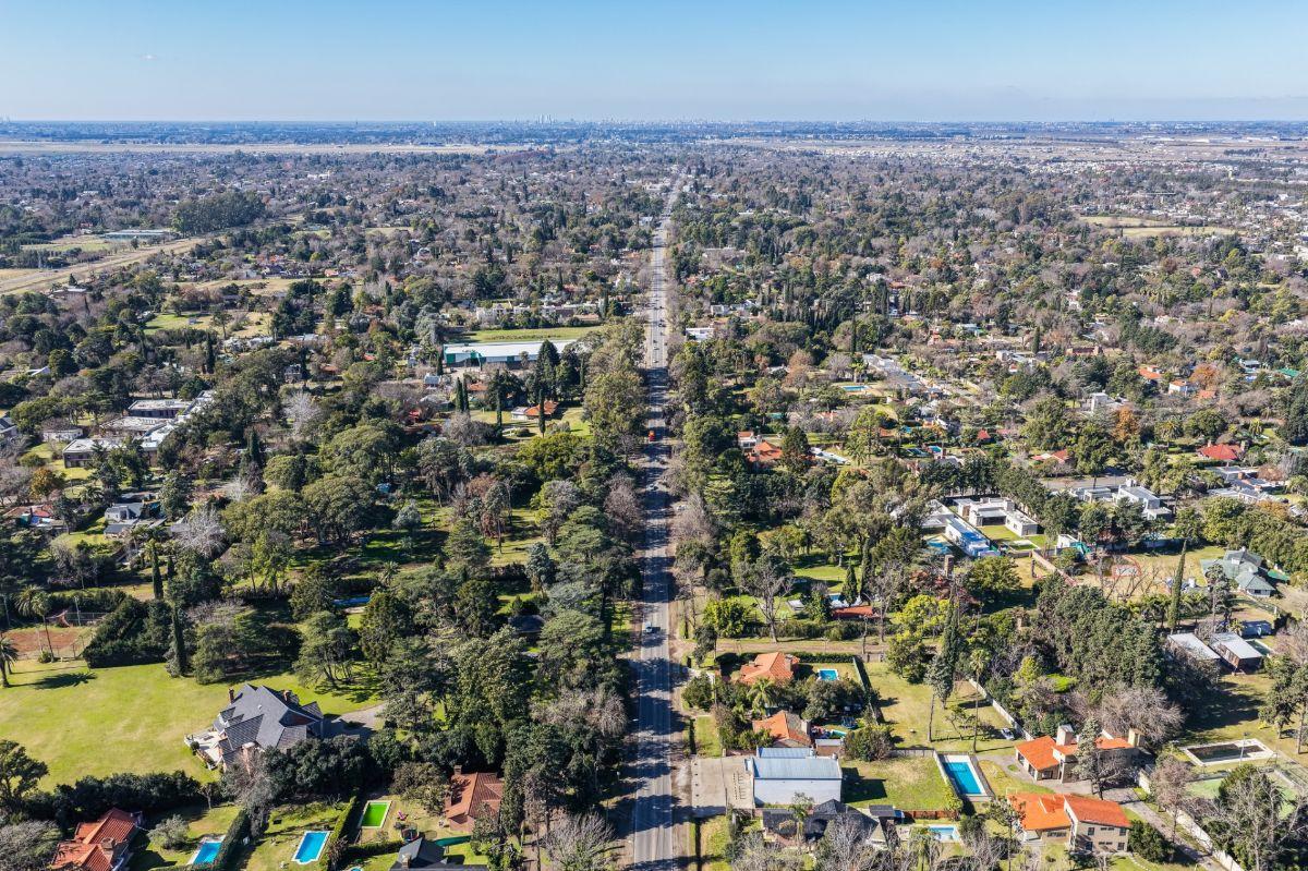 Foto de Lote baldío de 900 m² sobre Federación a metros de Ruta 9, Funes, imagen 2