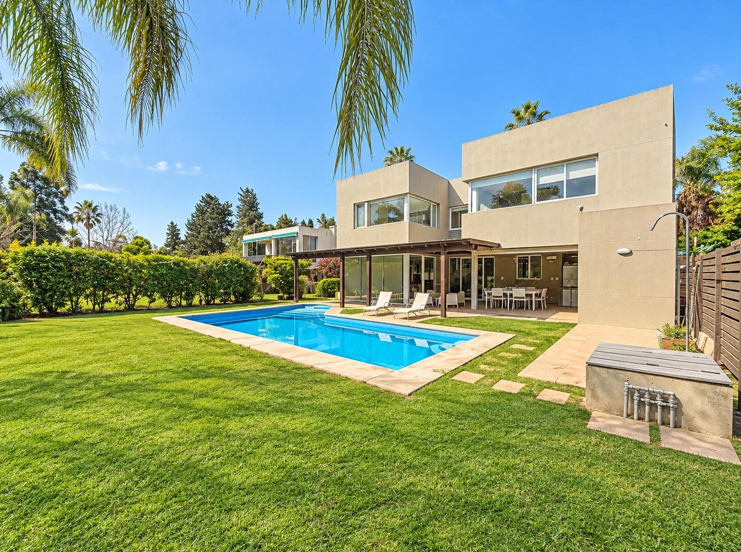 Foto de CASA DE 5 DORMITORIOS EN FUNES HILLS SAN MARINO, imagen 5