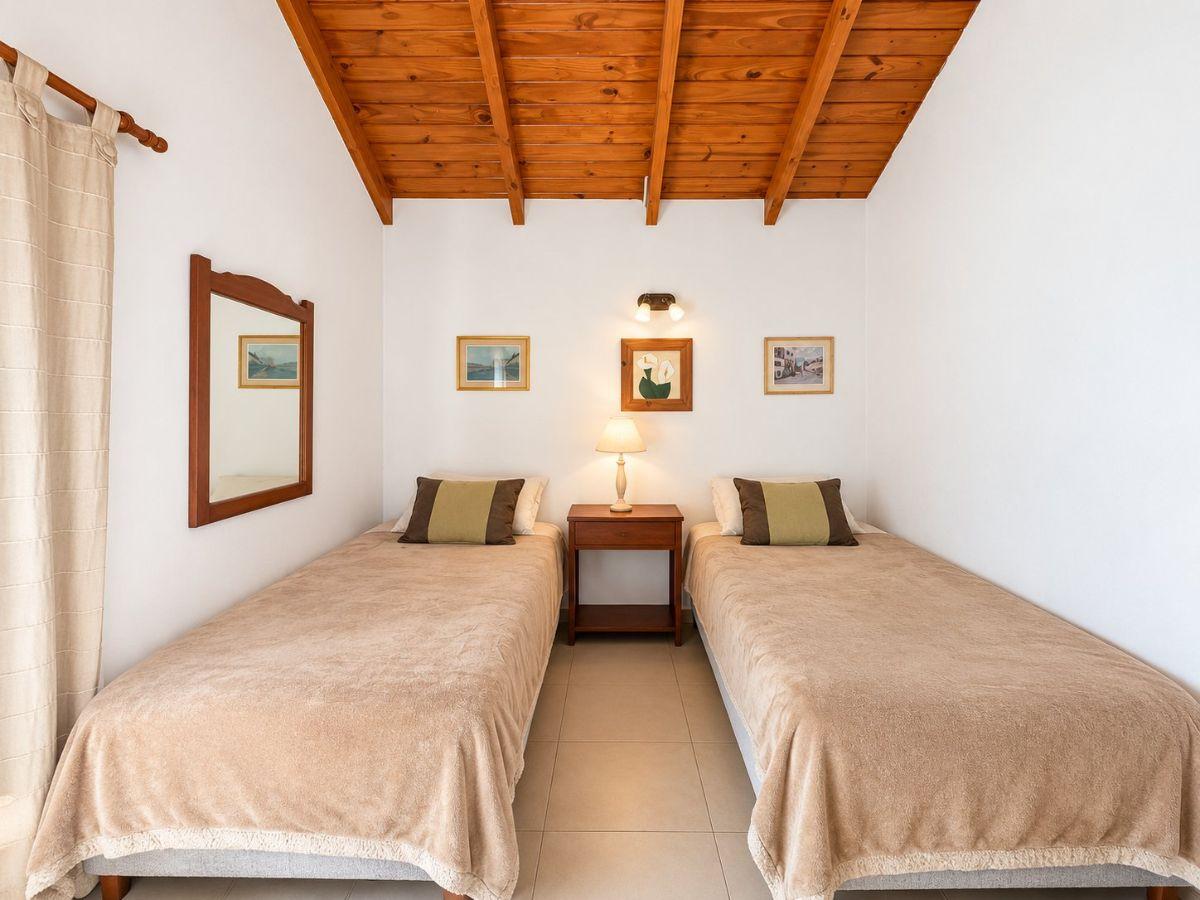 Foto de Casa con pileta y quincho en venta en Zona 7, Funes – lote de 993 m², imagen 5