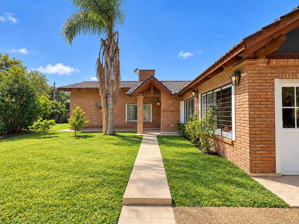 Foto de Casa con pileta y quincho en venta en Zona 7, Funes – lote de 993 m², imagen 4
