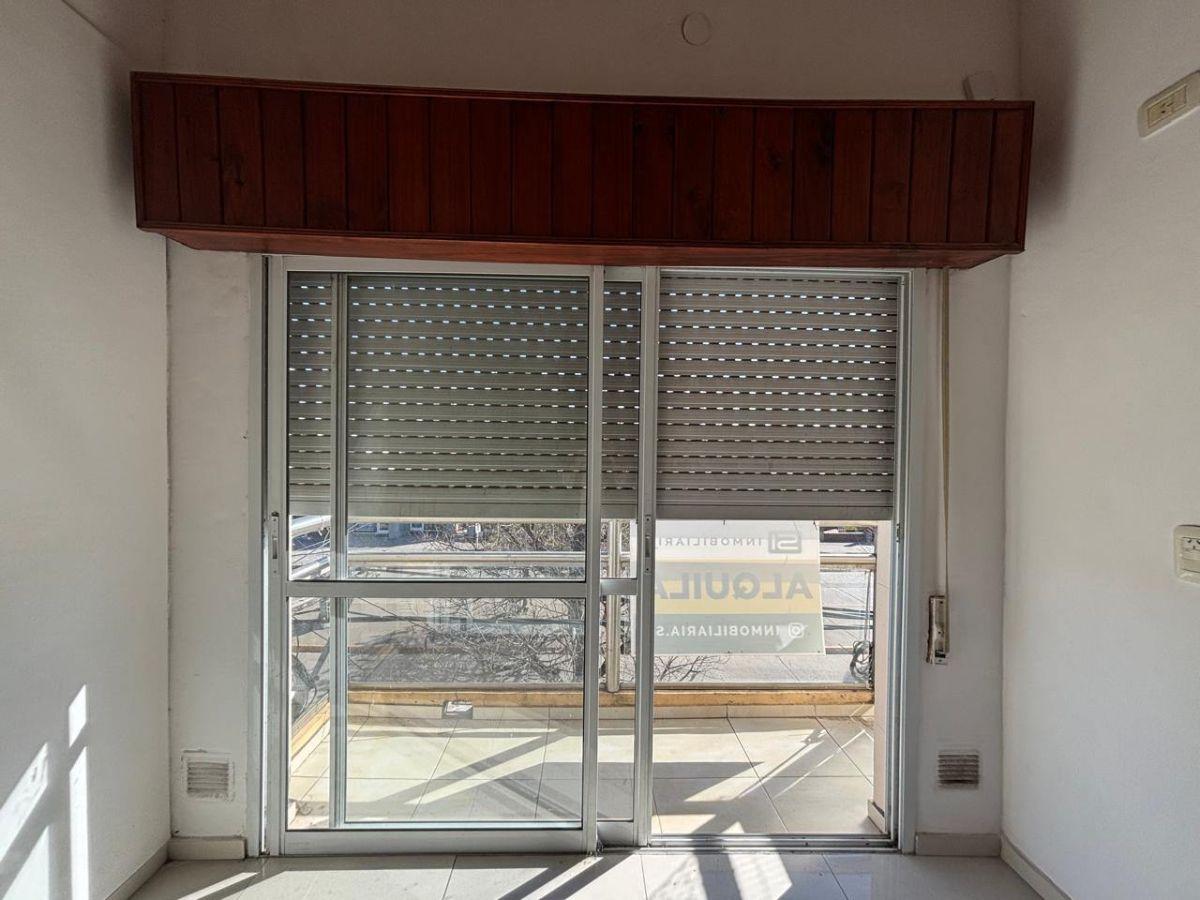 Foto de Departamento en alquiler de 2 dormitorios en Centro, Roldán, imagen 3