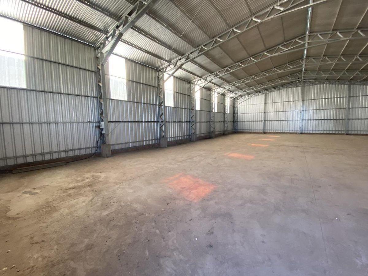 Foto de Galpon en alquiler 400m2 zona industrial Roldan, imagen 3