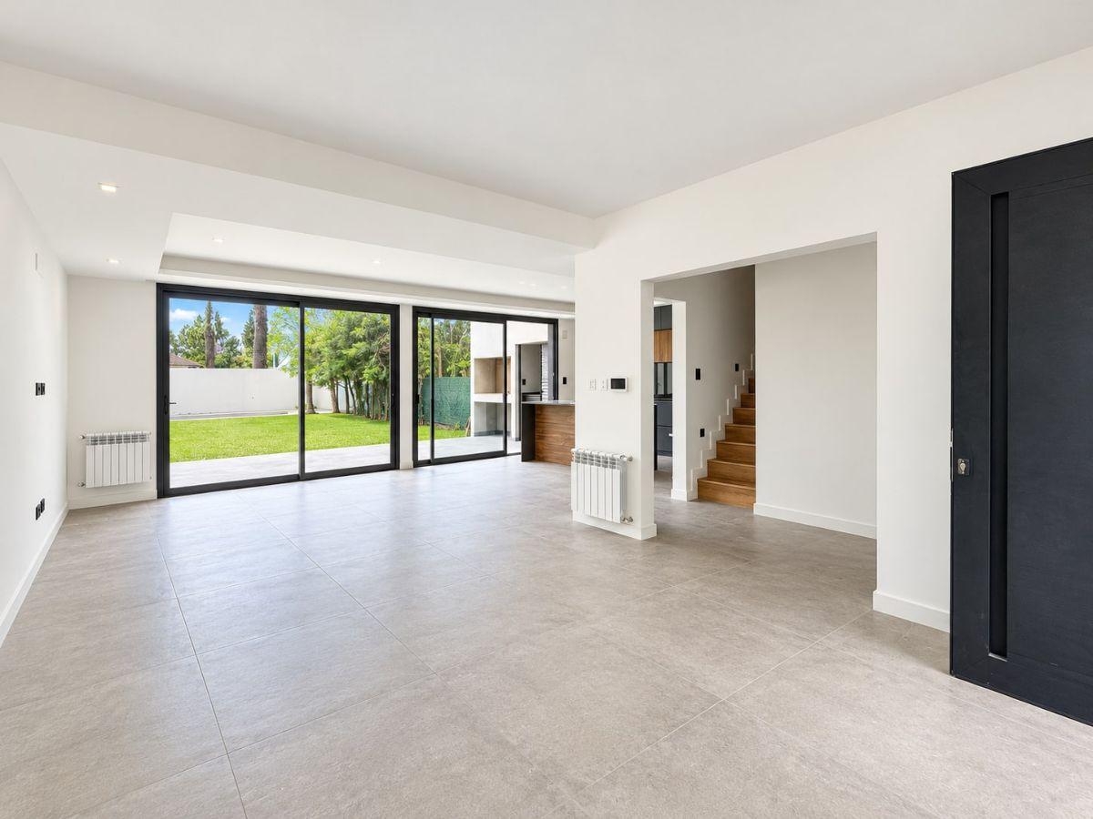 Foto de Casa a estrenar 3 dormitorios con pileta, Los Troncos, Funes, imagen 3