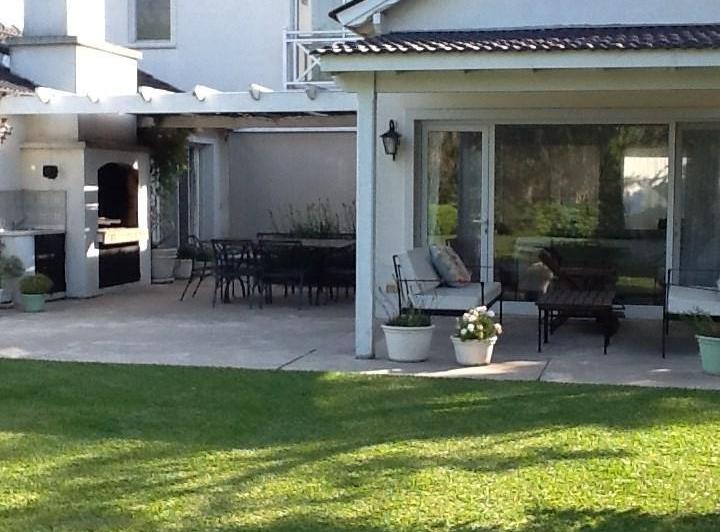 Casa Chalet  en Alq. Temporario en Santa Barbara, Tigre, G.B.A. Zona Norte 3