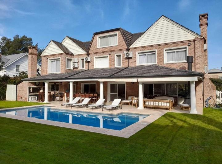 Casa Chalet  en Alq. Temporario en La Colina, Don Torcuato, Tigre 1