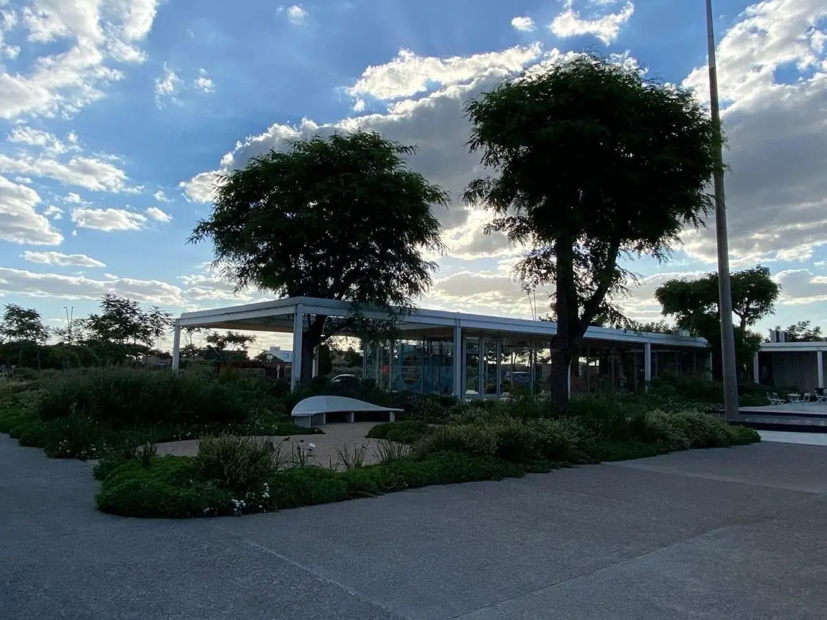 Casa  en Venta a la laguna  en Costas, Puertos, Escobar 3