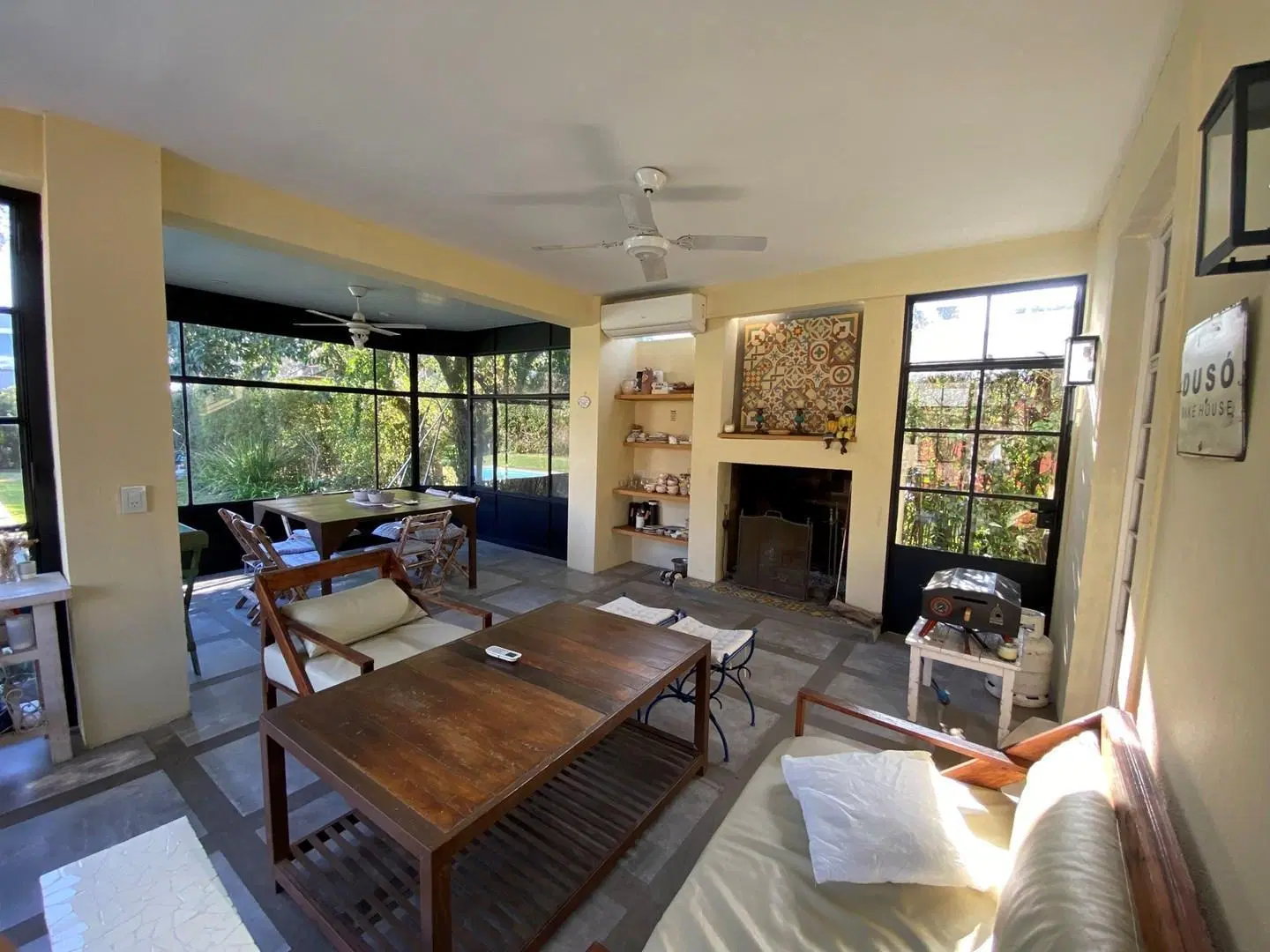 CASA- VENTA- DOS VIVIENDAS- PILETA- CANCHA DE TENIS-  Benavidez, Tigre, G.B.A. Zona Norte 4