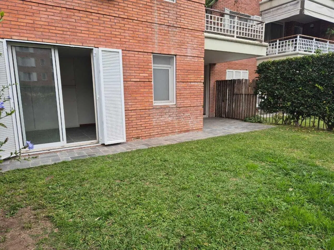 Departamento  en Venta en Jardines de San Isidro, San Isidro, G.B.A. Zona Norte 2