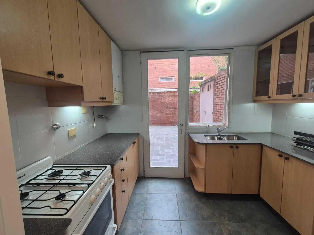 Departamento  en Venta en Jardines de San Isidro, San Isidro, G.B.A. Zona Norte 4
