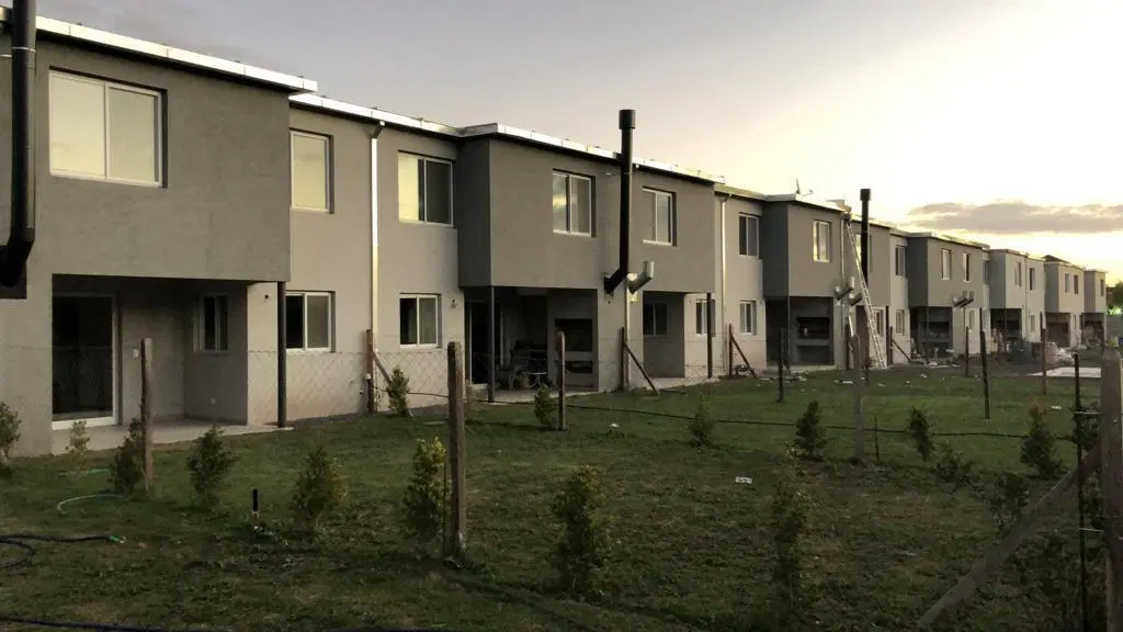 Casa  en Venta a estrenar con jardin, Tortugas, Garin, Escobar 8