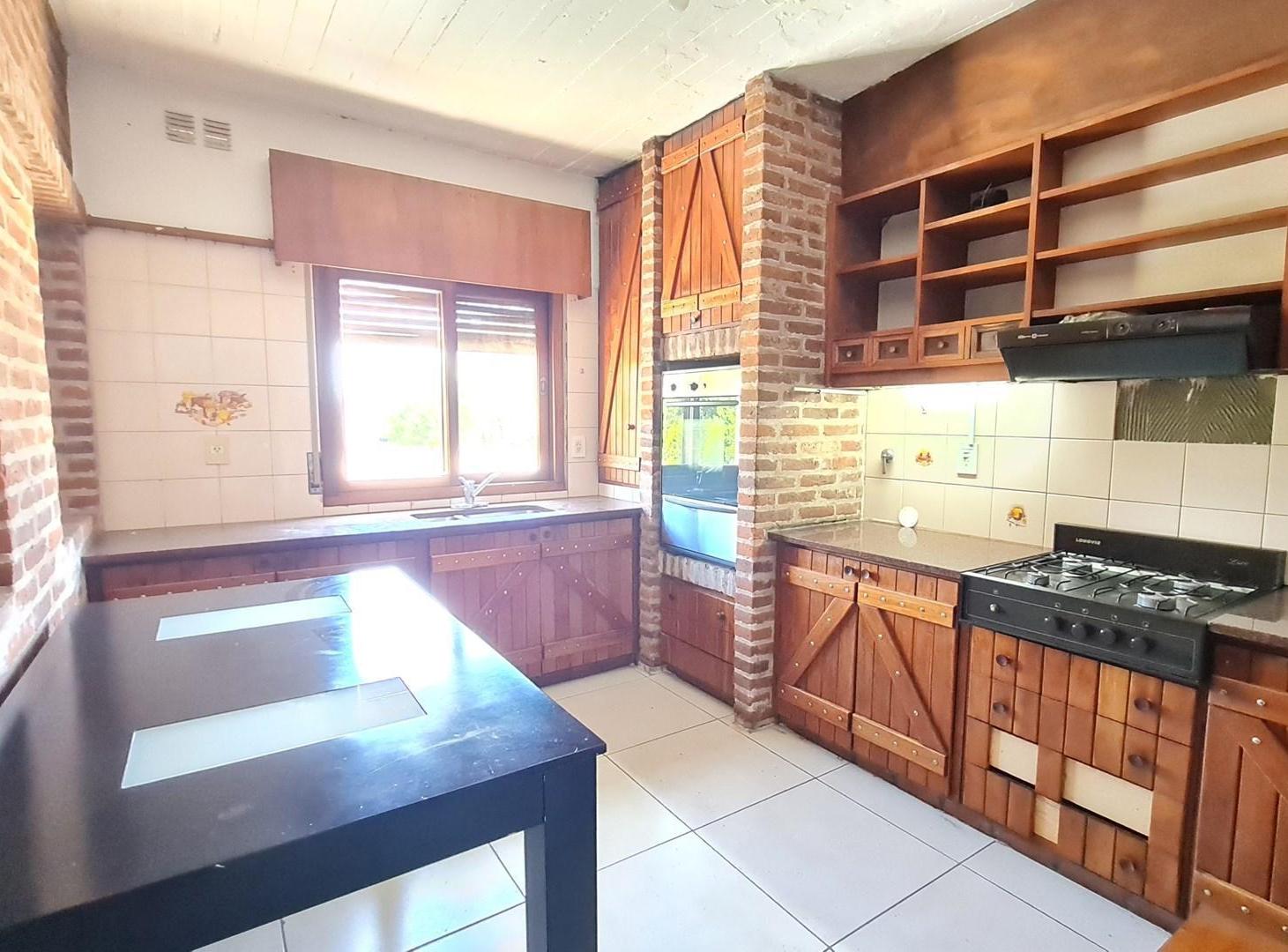 Departamento 4 Ambientes con Balcón en Alquiler en General Pacheco Centro, Tigre, G.B.A. Zona Norte