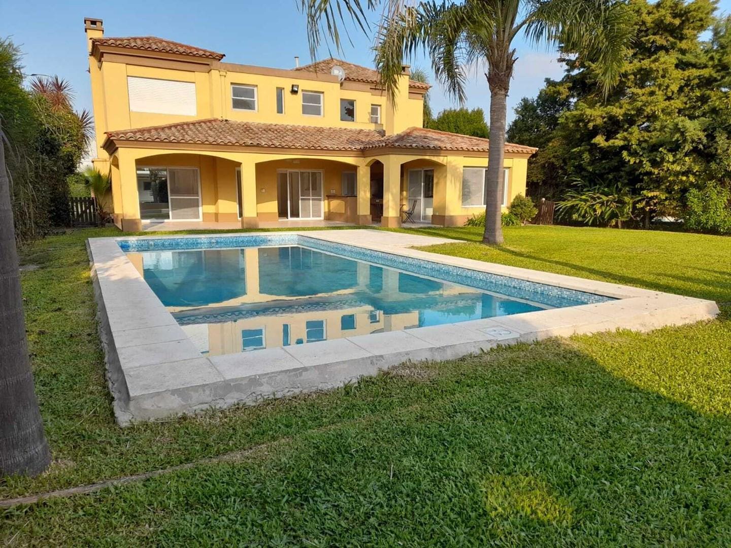 Foto de Casa en Venta en Santa Barbara, Tigre, G.B.A. Zona Norte, imagen 1