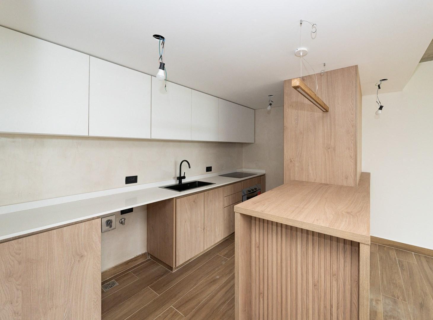 Foto de Departamento en Venta en Nordelta, 2 ambientes con jardin y cochera, imagen 2