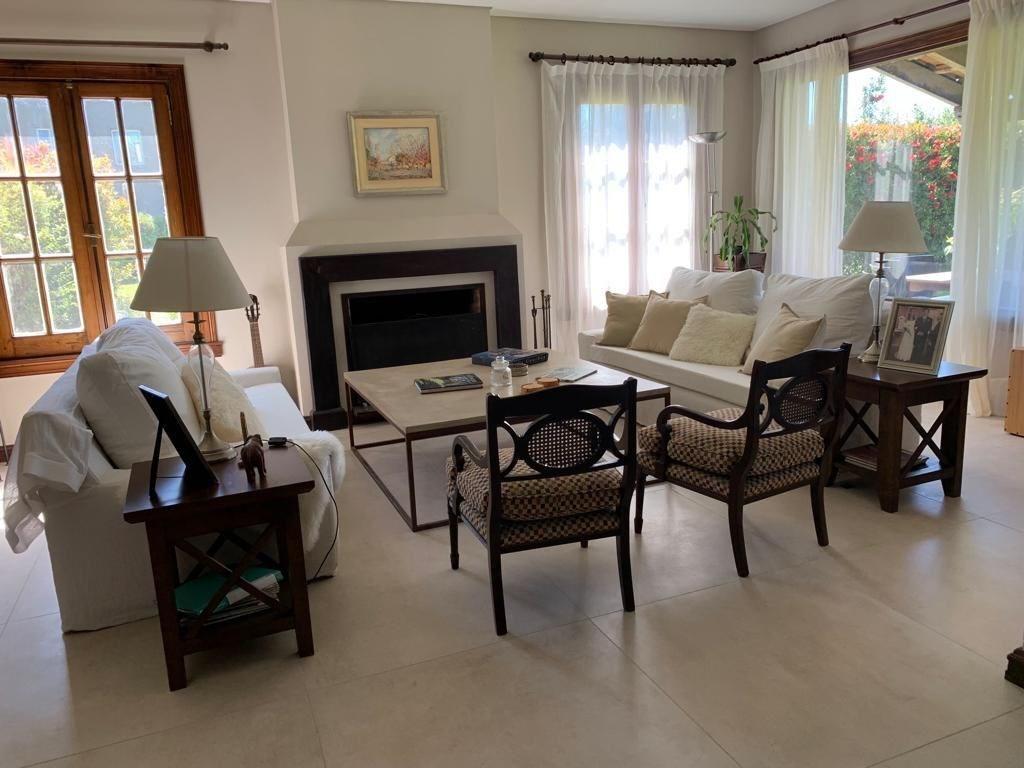 Foto de Casa Chalet en Alq. Temporario en Santa Barbara, Tigre, G.B.A. Zona, imagen 3