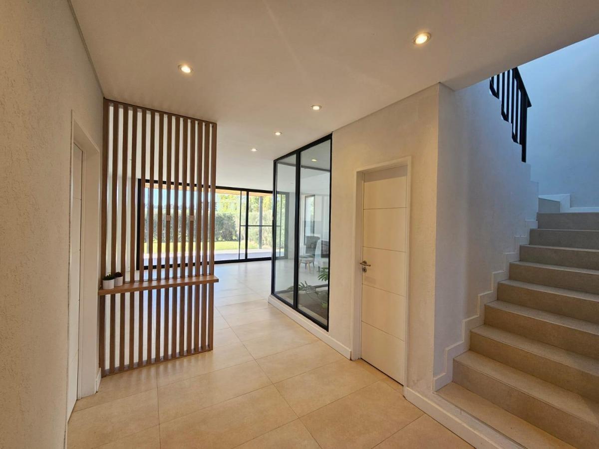 Foto de Venta Casa a ESTRENAR lote interno 3 dormitorios Barrio Cerrado, imagen 3