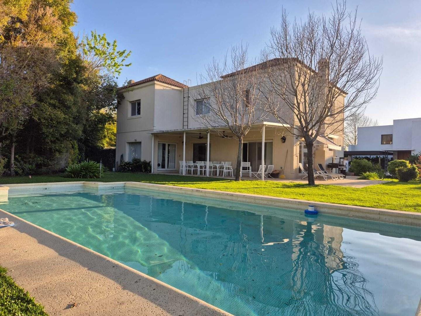 Foto de Casa Chalet en Alq. Temporario en Santa Barbara, Tigre, G.B.A. Zona, imagen 2