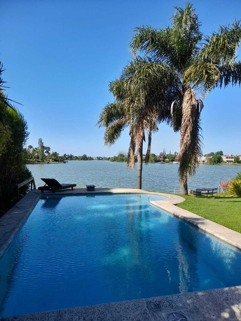 Foto de Casa Chalet en Alq. Temporario en Santa Barbara, Tigre, G.B.A. Zona, imagen 1